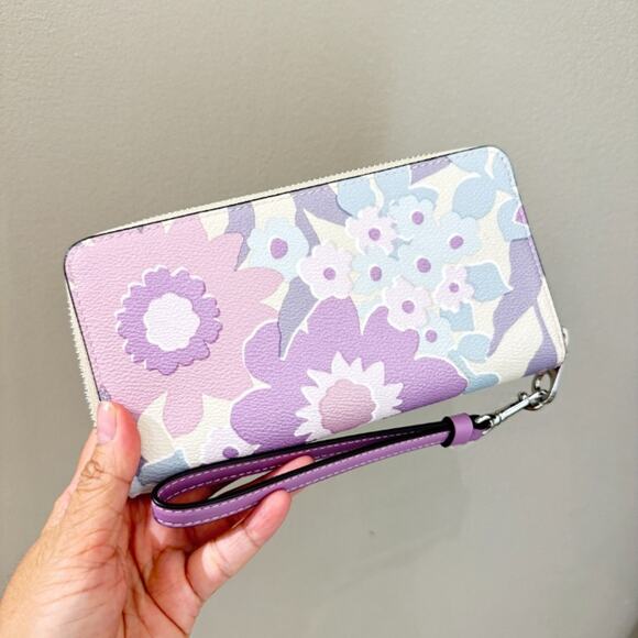 Coach CBN95 Long Zip Around Wallet With Floral Print - Picture 2 of 4